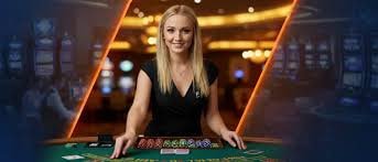 Recently Played menampilkan detail meja live dealer termasuk nama dealer dan studio di mangga toto